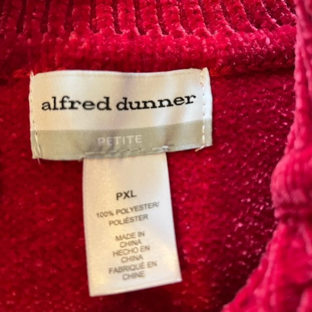 Alfred Dunner velour half zip 

Petite XLarge.  (Very nice). - Picture 3 of 3